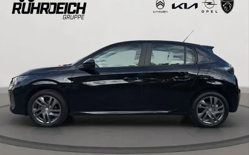 Gebraucht Peugeot 208 Active 75 PS (55 kW) 2022 Schwarz Kleinwagen