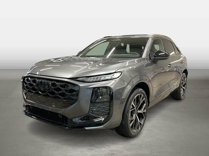 Neu Audi Q3 Ambiente 272 PS (200 kW) 2026 Daytonagrau perleffekt SUV