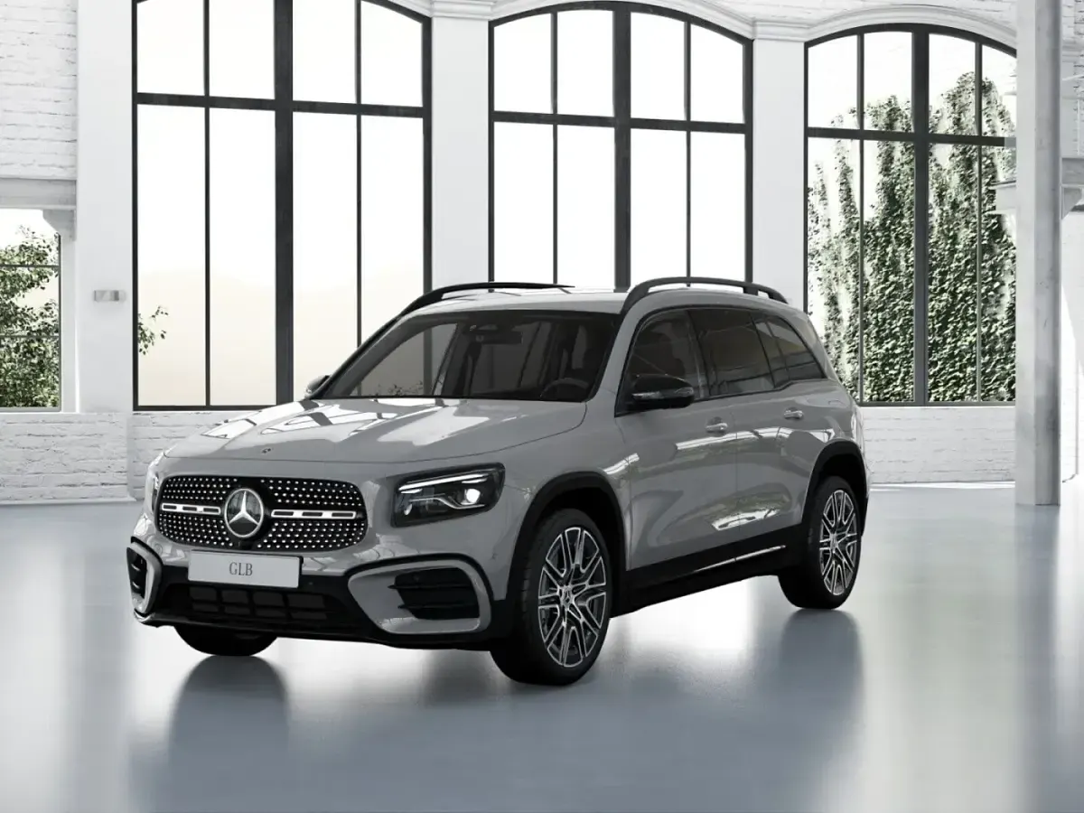 Gebraucht Mercedes GLB220 AMG 190 PS (139 kW) 2025 Grau SUV