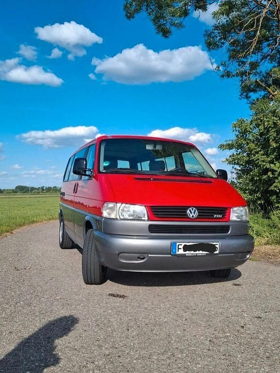 Gebraucht VW Multivan 102 PS (75 kW) 1998 Rot Van