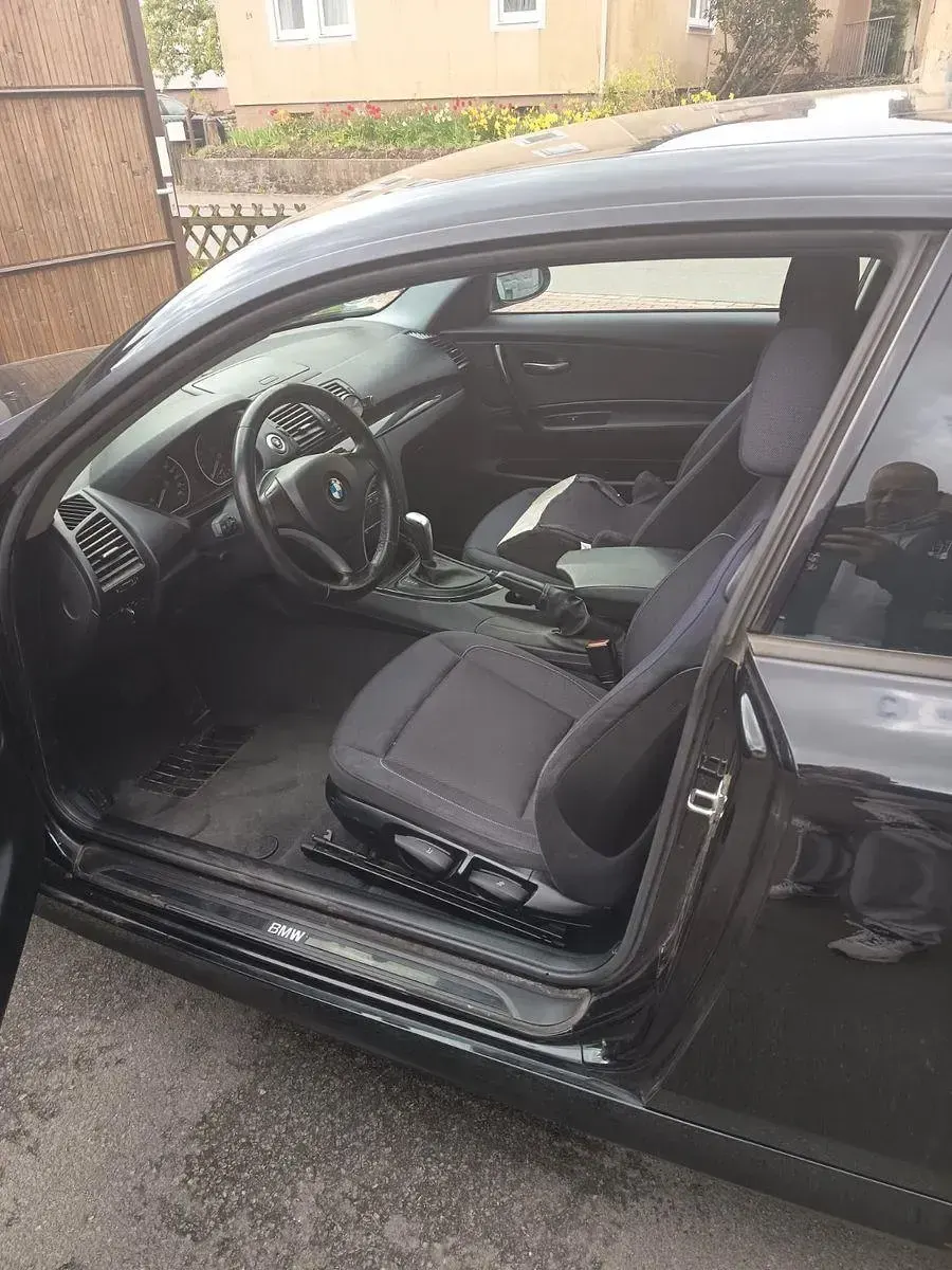 Second-hand BMW 118 143 CP (105 kW) 2008 Negru Hatchback