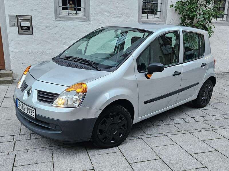 Silber Gebraucht 2006 Renault Modus Van / Kleinbus | 3.599 € (Etwas zu teuer) - Bild 1/4