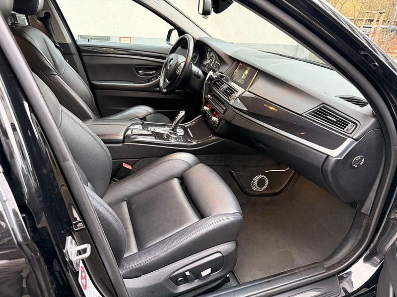 Gebraucht BMW 520 184 PS (135 kW) 2014 Schwarz Kombi
