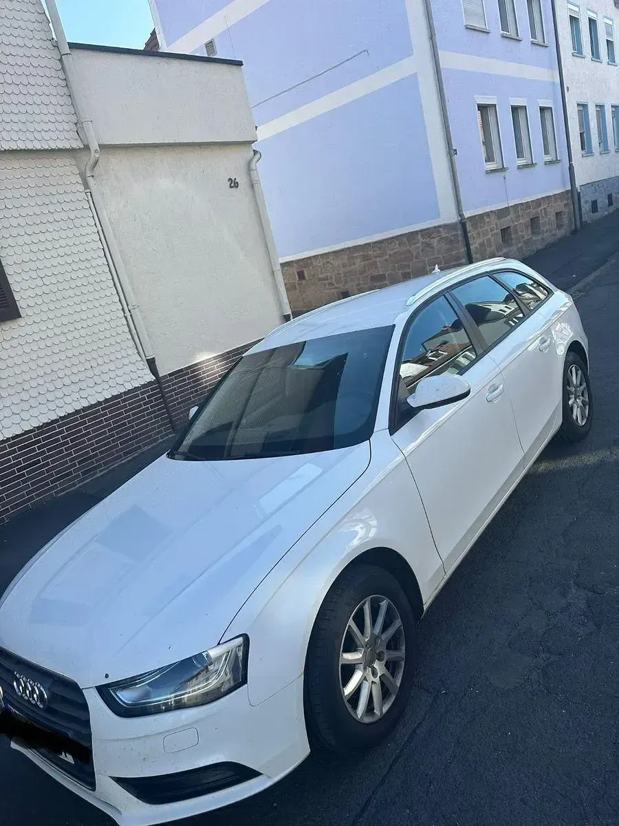 Gebraucht Audi A4 Ambiente 150 PS (110 kW) 2015 Weiß Kombi