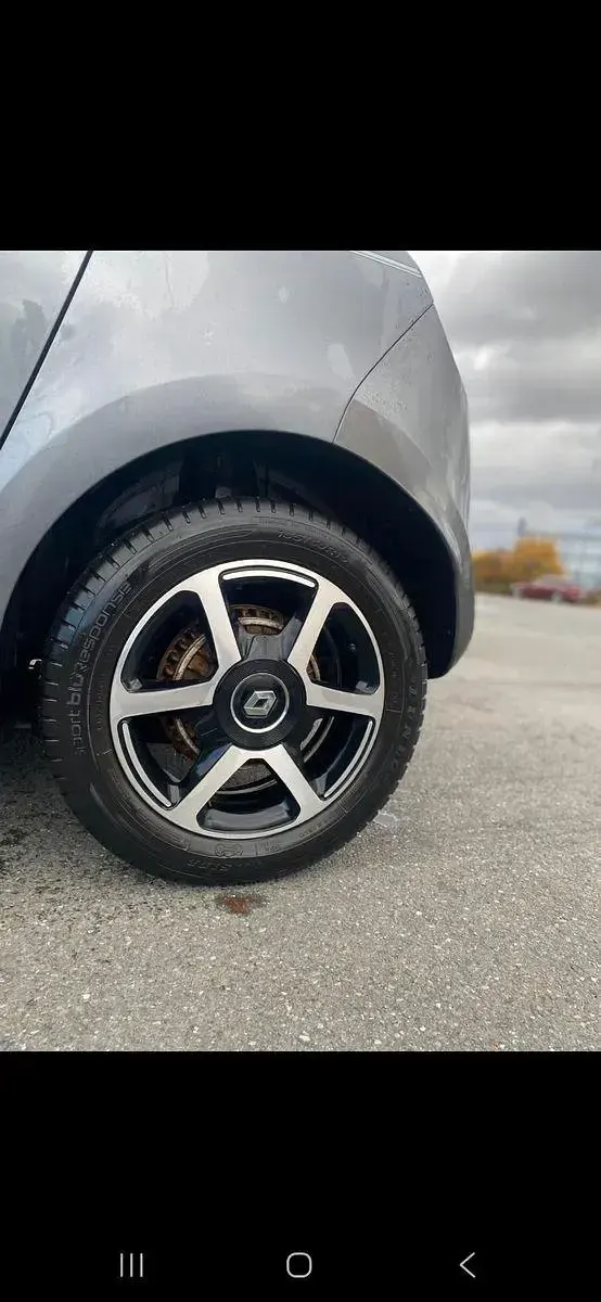 Gebraucht Renault Twingo LIMITED 90 PS (66 kW) 2018 Grau Kleinwagen