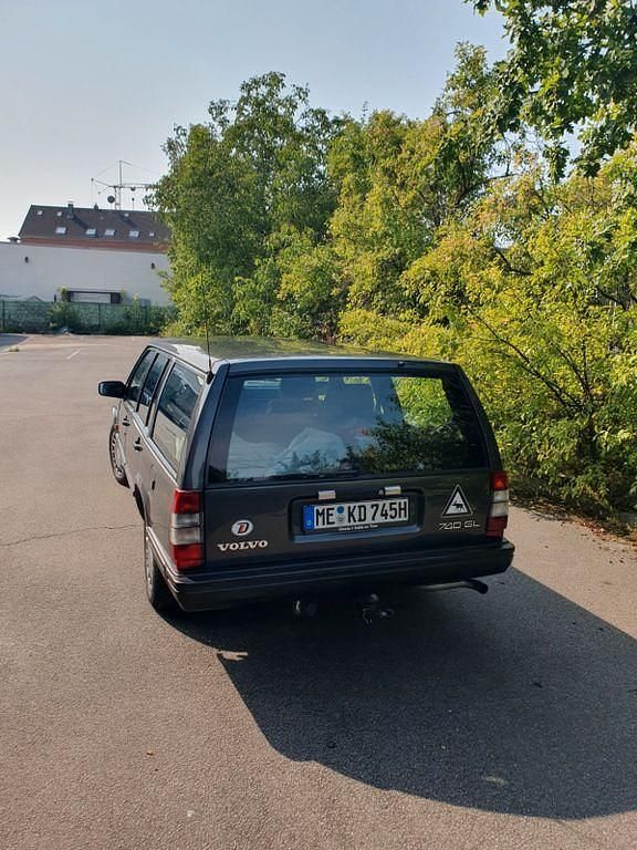Grau Gebraucht 1989 Volvo 745 Limousine | 5.800 € - Bild 1/4