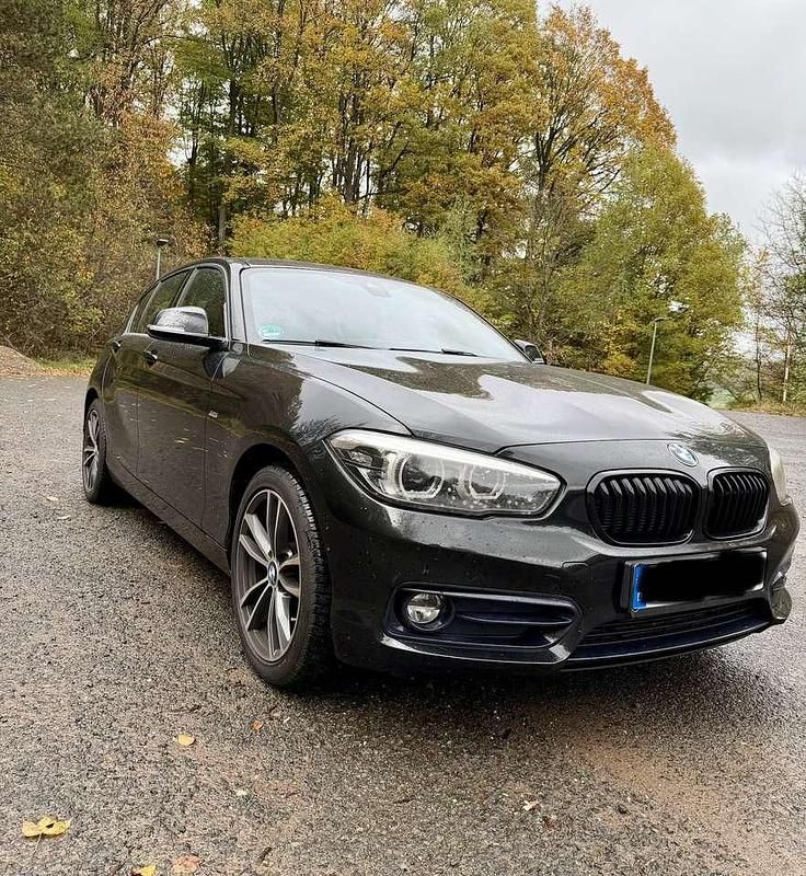 Schwarz Gebraucht 2018 BMW 116 Sport Line Kleinwagen | 15.500 € (Teuer) - Bild 1/4