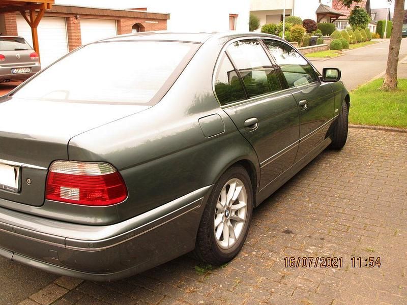 Gebraucht BMW 520 Exclusive 170 PS (125 kW) 2002 Grau Limousine