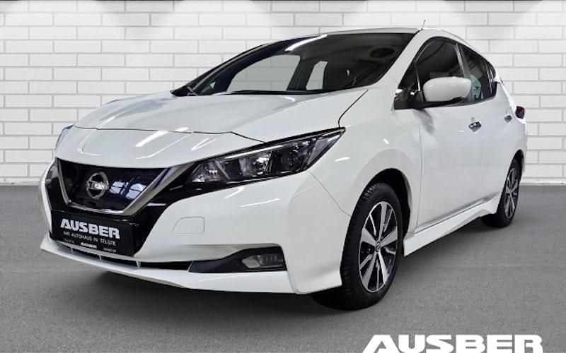 Gebraucht Nissan Leaf Acenta 110 kW (150 PS) 2021 Weiß Kleinwagen
