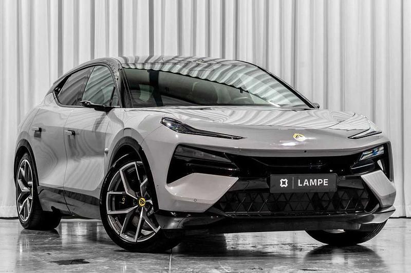 Grau Gebraucht 2023 Lotus Eletre SUV | 99.990 € (Teuer) - Bild 1/4