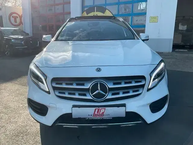 Gebraucht Mercedes GLA220 AMG 184 PS (135 kW) 2019 Andere SUV