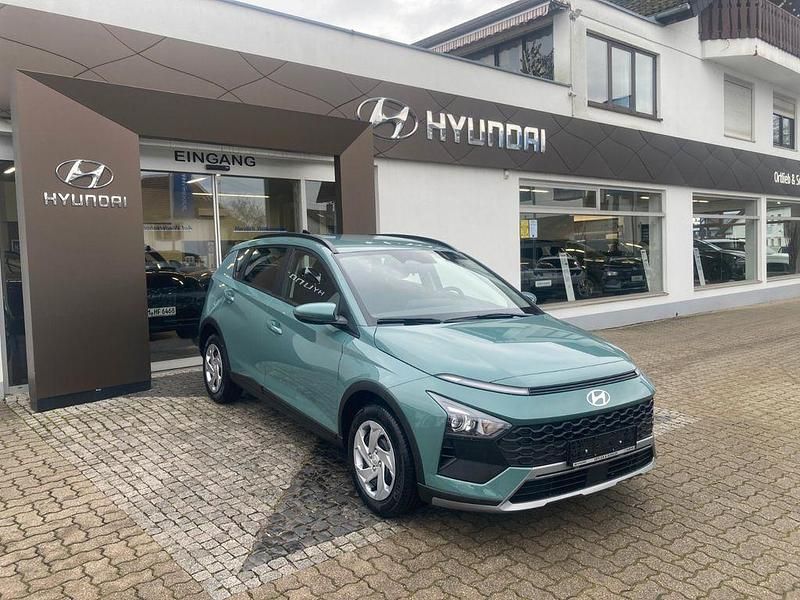 Mangrove green mineraleffekt Neu 2025 Hyundai Bayon Select SUV | 21.490 € (Fairer Preis) - Bild 1/4