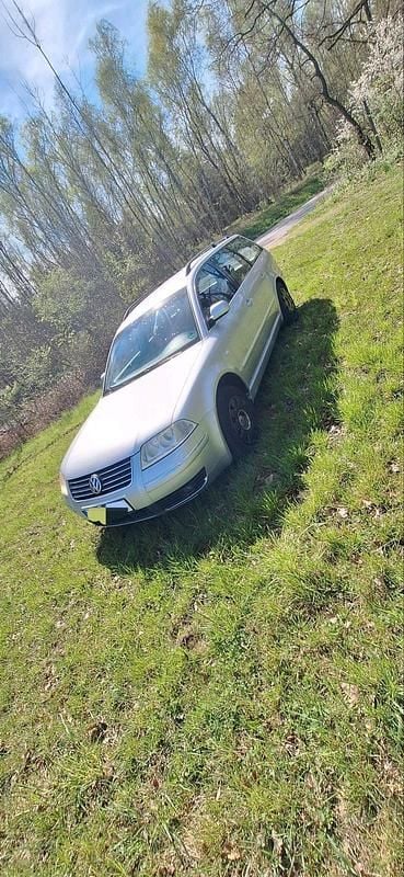 Usata VW Passat 150 CV (110 kW) 2003 Argento Station wagon