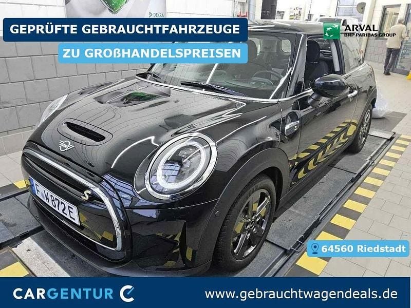 Gebraucht Mini Cooper SE Essential 135 kW (184 PS) 2023 Schwarz Kleinwagen