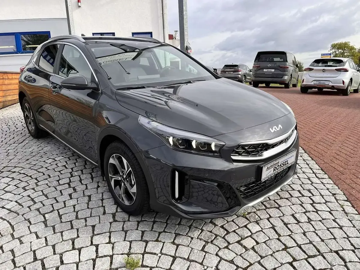 Neu Kia XCeed Exclusive 150 PS (110 kW) 2026 Pentametal SUV
