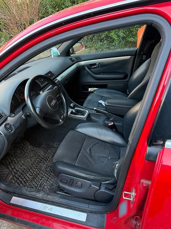 Gebraucht Audi S4 253 PS (186 kW) 2004 Rot Limousine