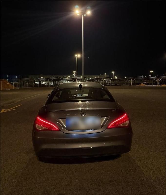 Gebraucht Mercedes CLA180 110 PS (80 kW) 2014 Grau Limousine