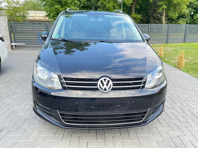 Schwarz Gebraucht 2011 VW Sharan Style Van / Kleinbus | 6.990 € (Guter Preis) - Bild 1/4