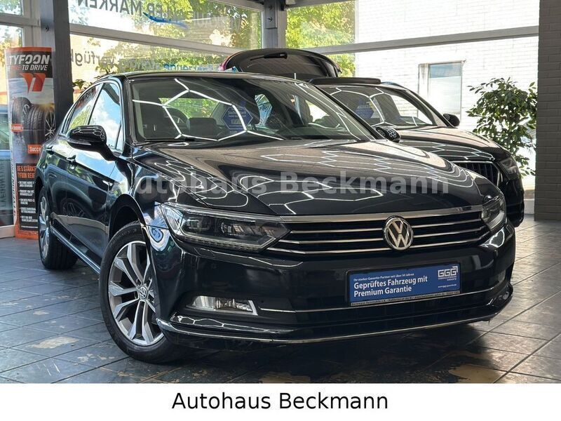Schwarz Gebraucht 2018 VW Passat Highline Limousine | 19.490 € (Fairer Preis) - Bild 1/4