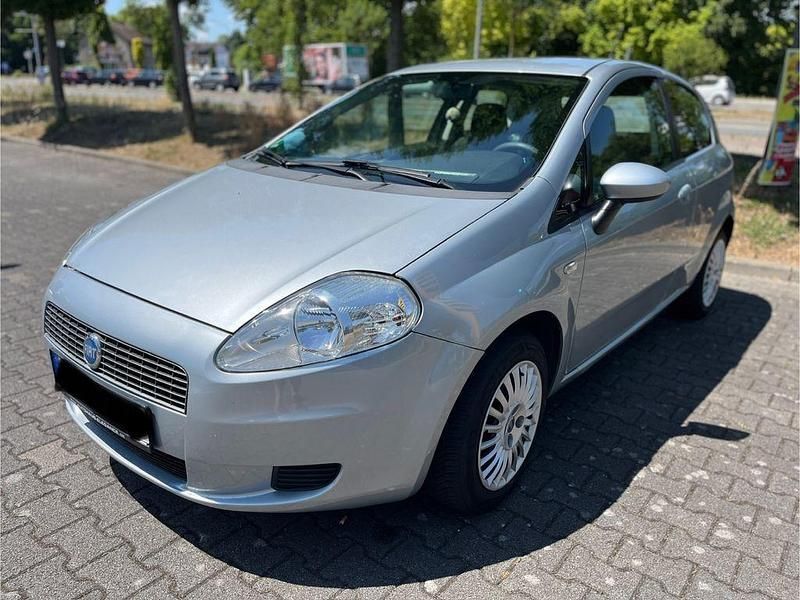 Silber Gebraucht 2006 Fiat Punto Active Kleinwagen | 1.999 € (Fairer Preis) - Bild 1/4
