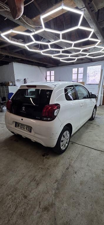 Gebraucht Peugeot 108 69 PS (50 kW) 2015 Weiß Kleinwagen