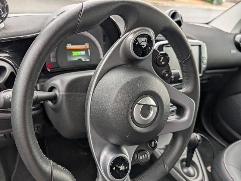 Gebraucht Smart ForTwo Electric Drive Prime 60 kW (82 PS) 2022 Schwarz Coupé