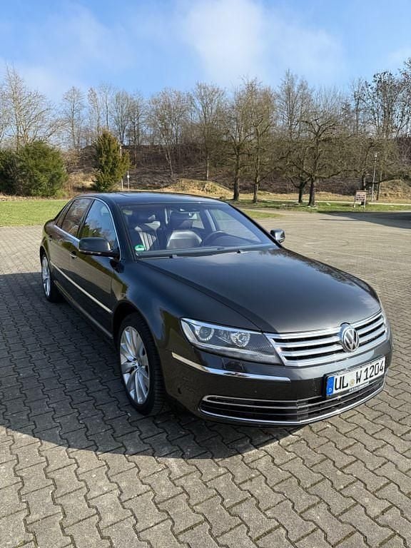 Gebraucht VW Phaeton 334 PS (245 kW) 2014 Grau Limousine