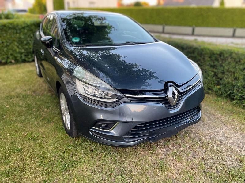 Blau Gebraucht 2016 Renault Clio IV LIMITED Kleinwagen | 6.800 € (Guter Preis) - Bild 1/4