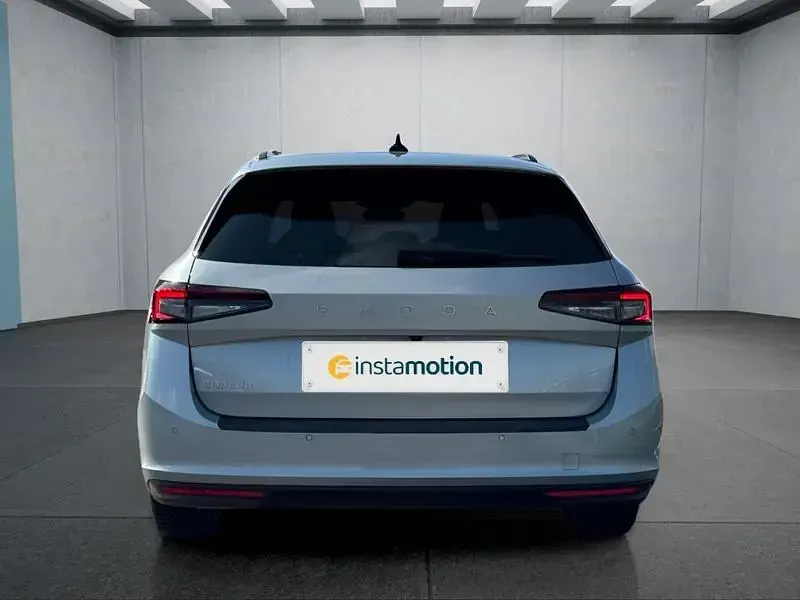 Gebraucht Skoda Superb 150 PS (110 kW) 2024 Andere Kombi