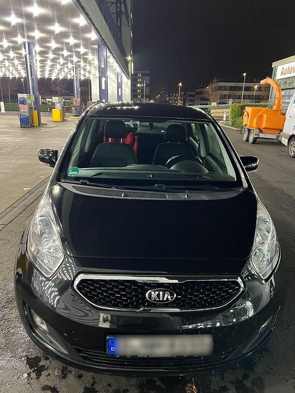 Gebraucht Kia Venga 90 PS (66 kW) 2014 Schwarz Kleinwagen