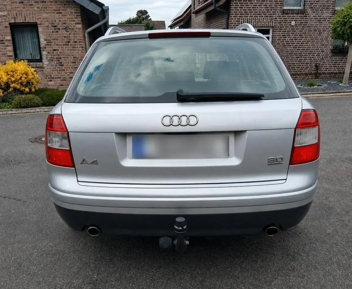Gebraucht Audi A4 S-Line 220 PS (161 kW) 2001 Silber Kombi