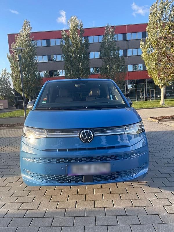 Blau Gebraucht 2022 VW T7 Style Van | 49.800 € (Fairer Preis) - Bild 1/4