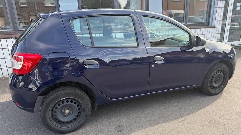 Gebraucht Dacia Sandero Essentiel 75 PS (55 kW) 2014 Blau Kleinwagen