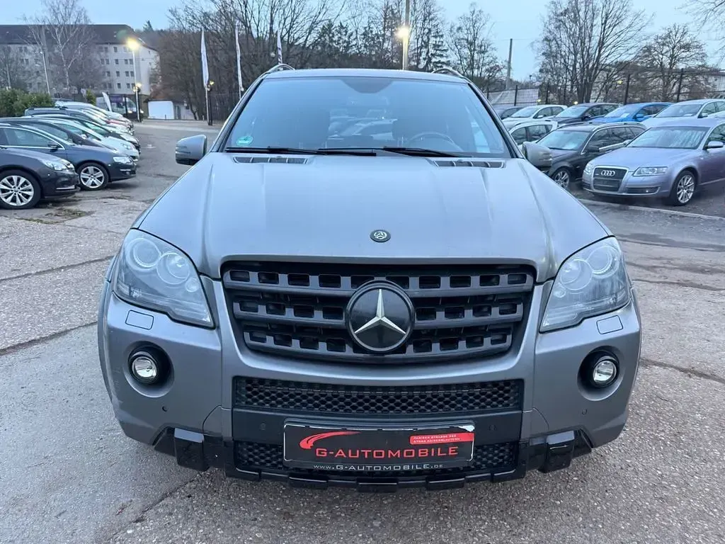 Gebraucht Mercedes ML63 AMG AMG 510 PS (375 kW) 2010 Schwarz SUV