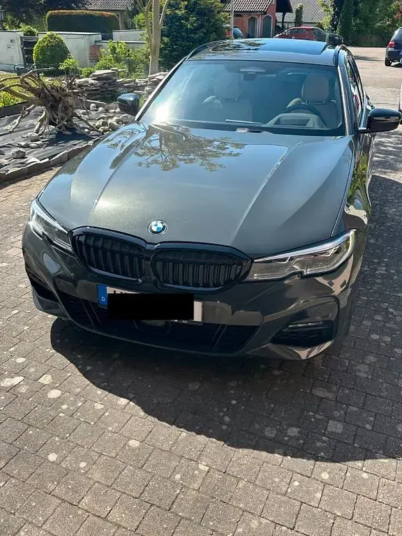 Gebraucht BMW 320 M Sport 190 PS (139 kW) 2019 Grau Limousine