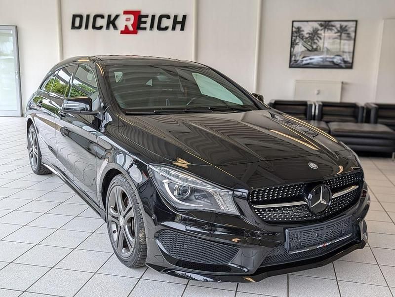 Schwarz Gebraucht 2015 Mercedes CLA220 Shooting Brake AMG Kombi | 14.480 € (Fairer Preis) - Bild 1/4