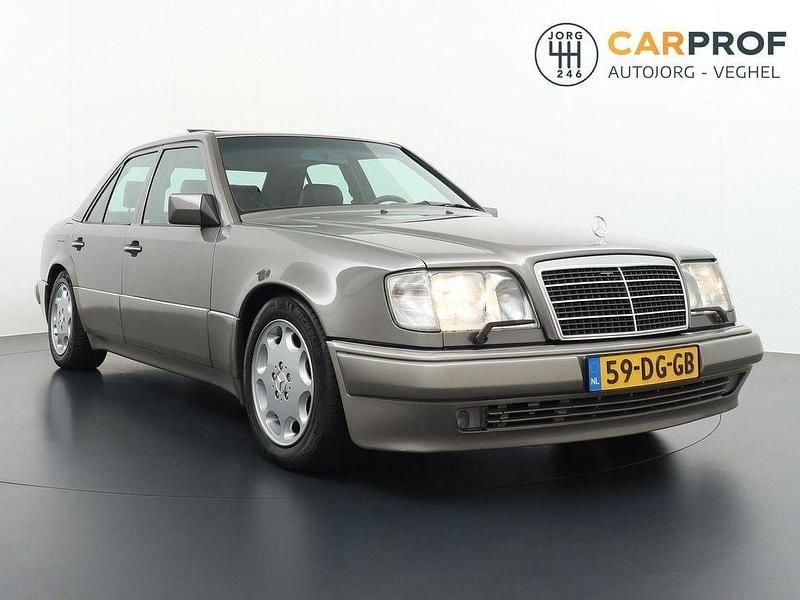 Gebraucht Mercedes E500 328 PS (241 kW) 1992 Beige Limousine