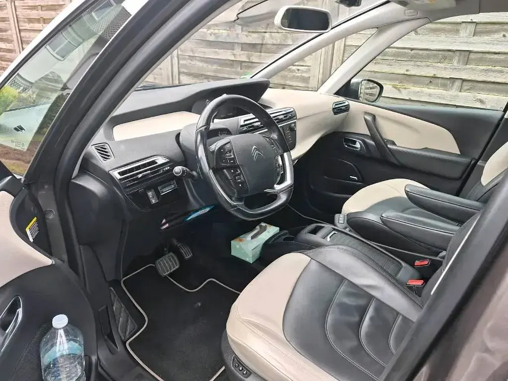 Gebraucht Citroën C4 SpaceTourer Shine 150 PS (110 kW) 2017 Braun Van / Kleinbus