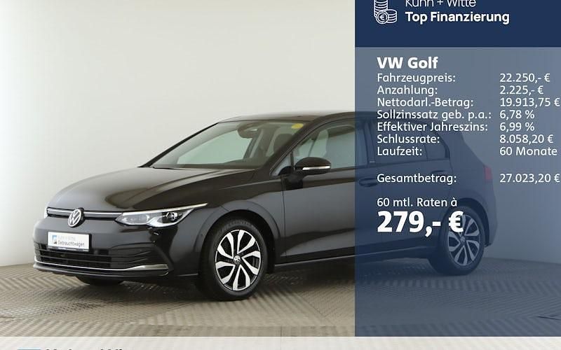 Gebraucht VW Golf VIII Active 150 PS (110 kW) 2022 Deep black perleffekt Limousine