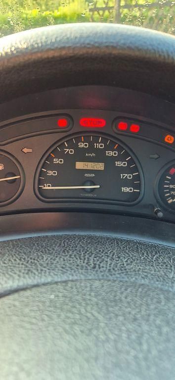 Blau Gebraucht 1998 Peugeot 206 Kleinwagen | 1.500 € (Etwas zu teuer) - Bild 1/4
