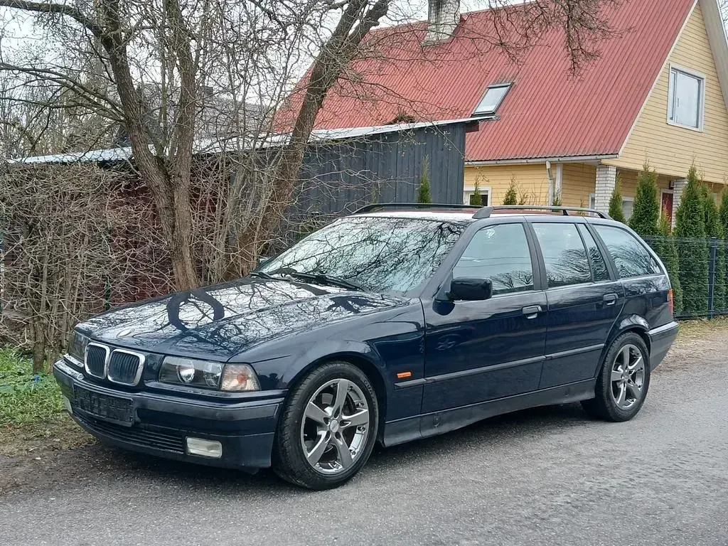 Gebraucht BMW 320 Performance 150 PS (110 kW) 1997 Blau Kombi