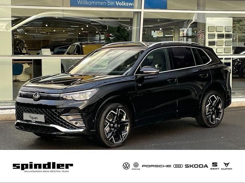 Schwarz Neu 2026 VW Tiguan R-line SUV | 59.396 € - Bild 1/4