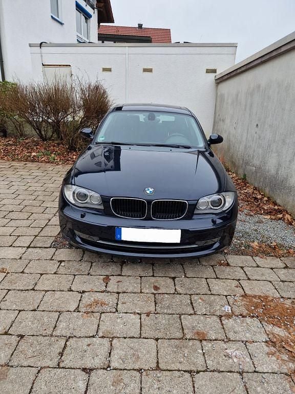 Blau Gebraucht 2008 BMW 116 Advantage Kleinwagen | 3.100 € (Superpreis) - Bild 1/4