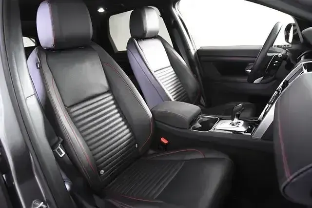 Gebraucht Land Rover Discovery Sport R-Dynamic 309 PS (227 kW) 2023 Grau SUV