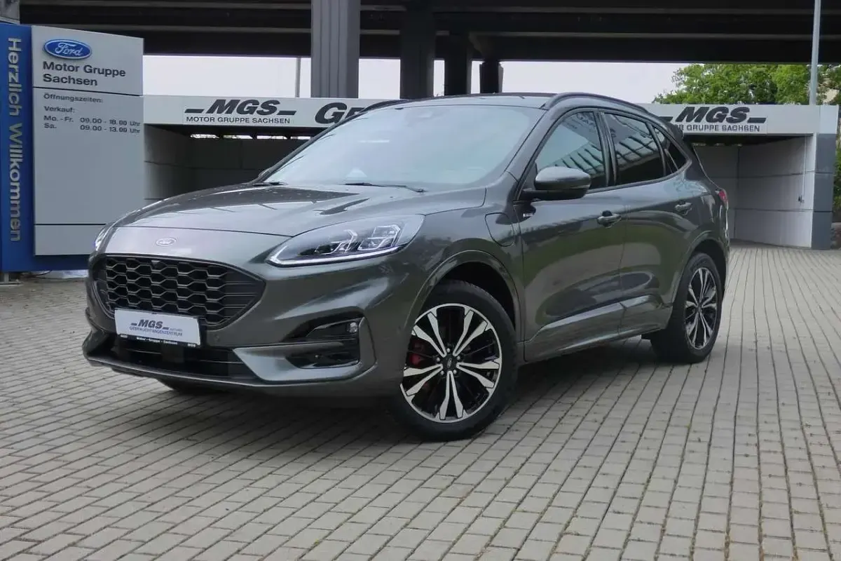 Gebraucht Ford Kuga ST-Line X 224 PS (164 kW) 2022 Magneticgrau (metallic) SUV