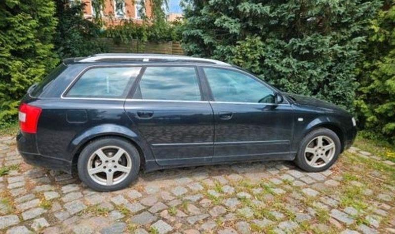 Schwarz Gebraucht 2004 Audi A4 Kombi | 1.000 € (Superpreis) - Bild 1/4