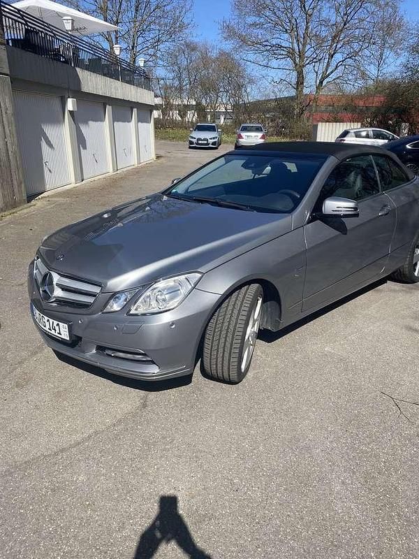 Usata Mercedes E250 Elegance 204 CV (150 kW) 2012 Grigio Cabrio