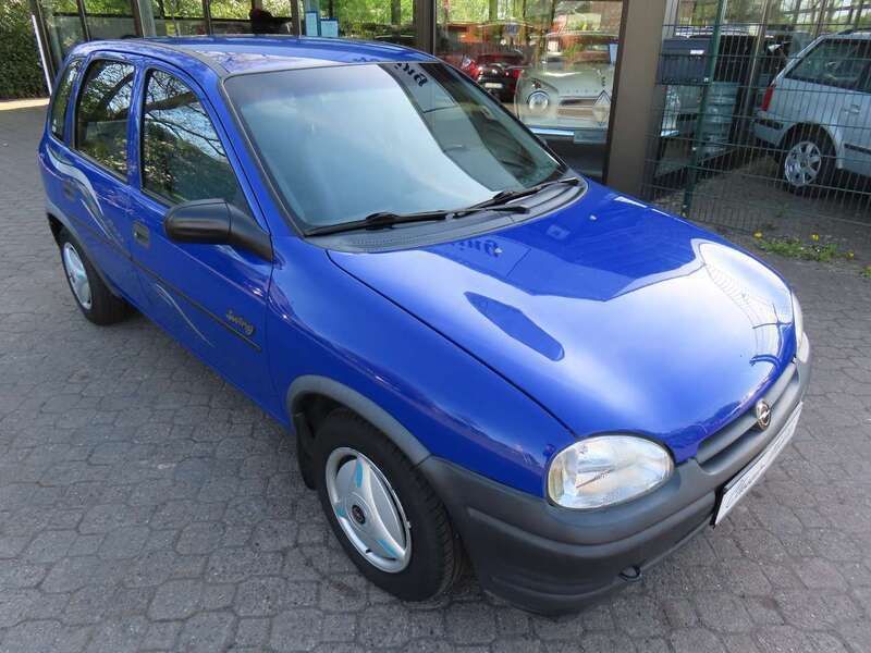 Blau Gebraucht 1995 Opel Corsa Swing Kleinwagen | 2.700 € - Bild 1/4