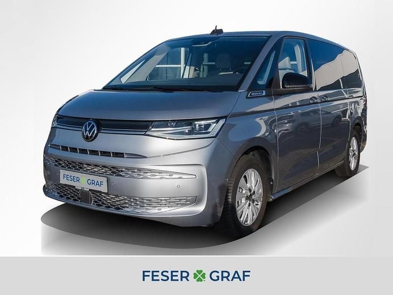 Monosilber metallic Gebraucht 2024 VW Multivan Life Van | 49.430 € (Guter Preis) - Bild 1/4