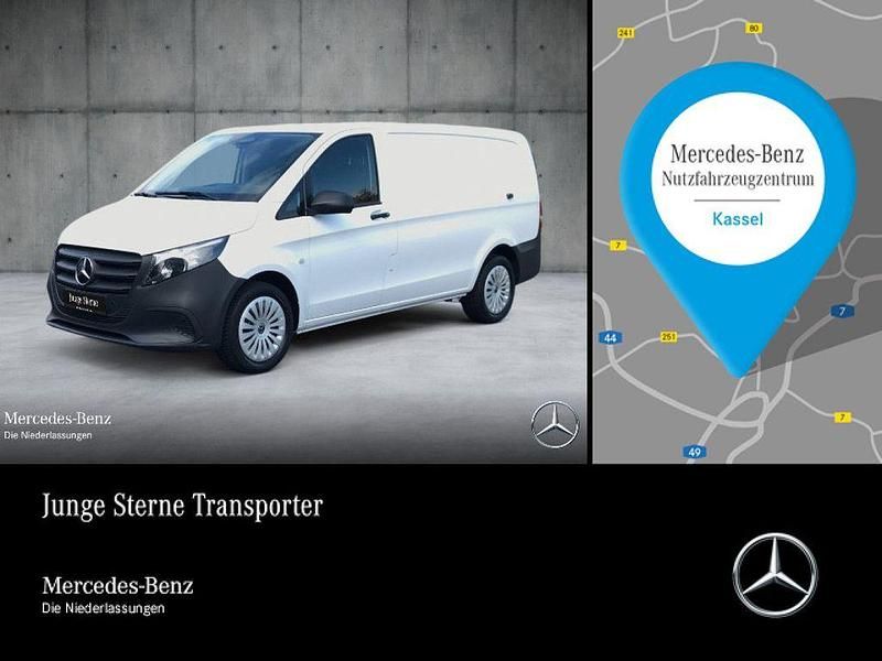 Weiß Gebraucht 2024 Mercedes Vito Van / Kleinbus | 39.246 € - Bild 1/4